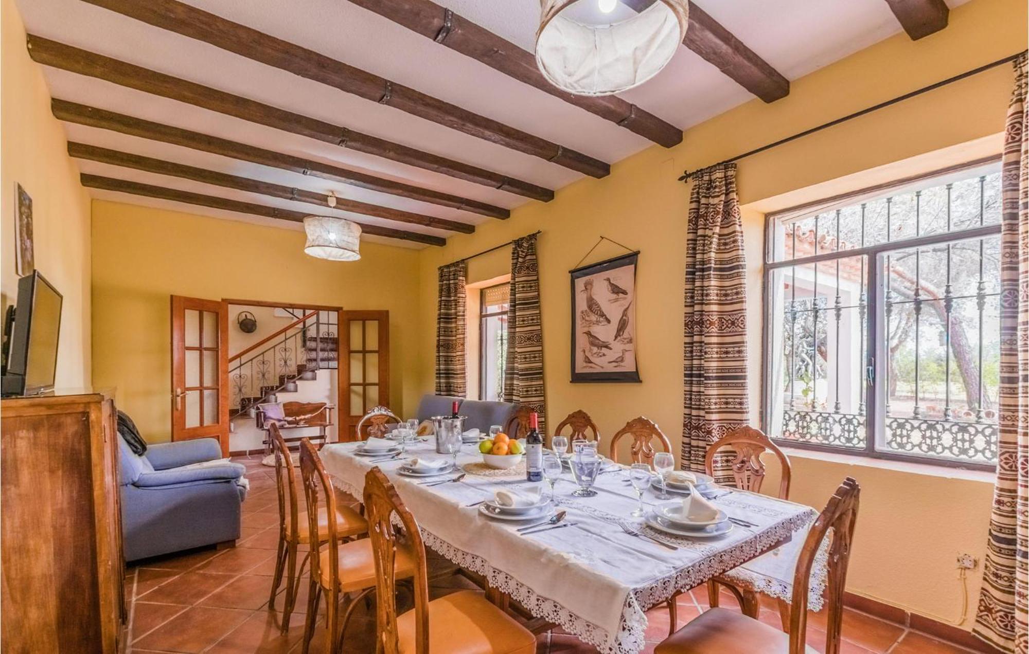 Gorgeous Home In Aldeaquemada With Swimming Pool מראה חיצוני תמונה