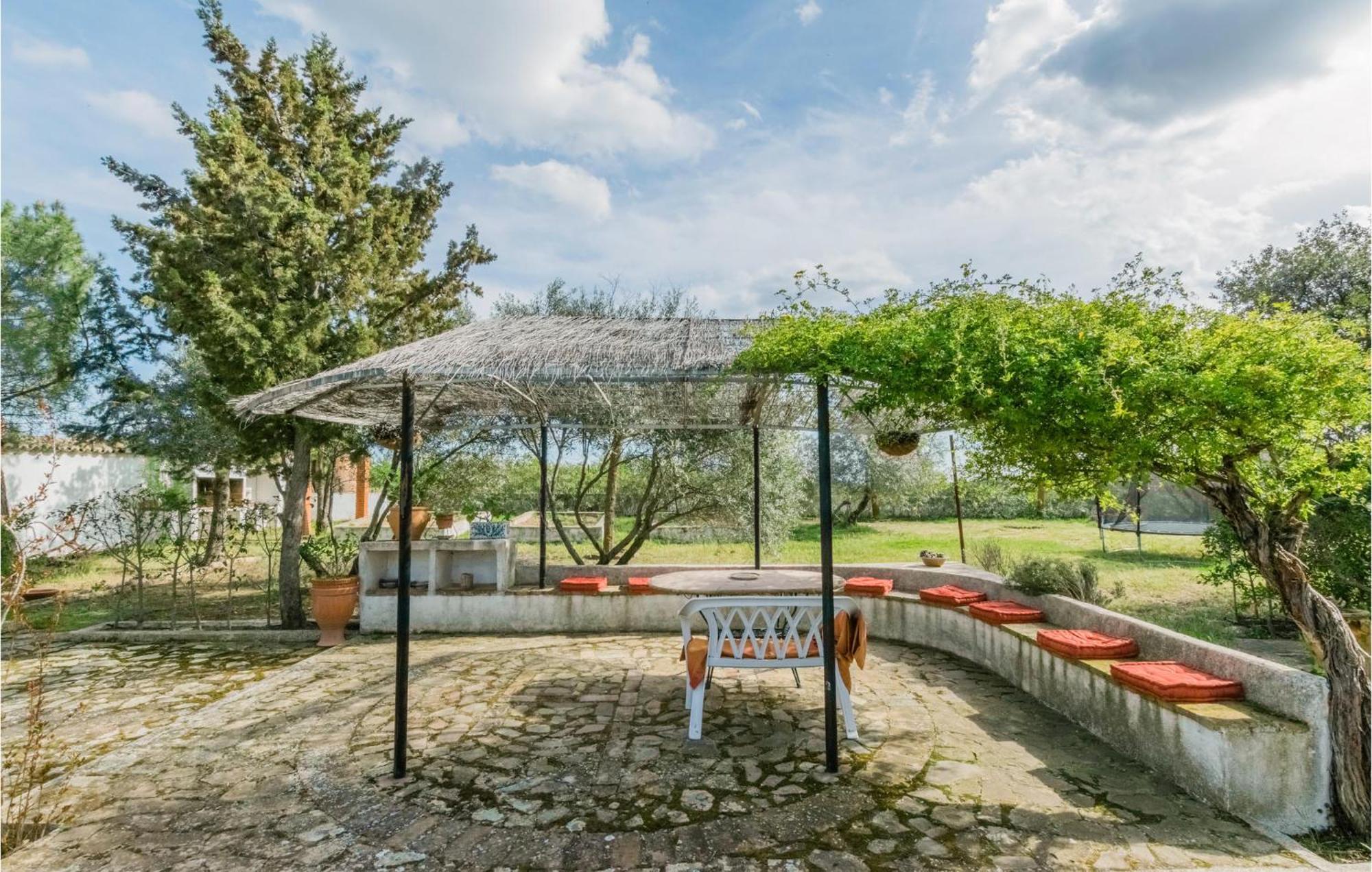 Gorgeous Home In Aldeaquemada With Swimming Pool מראה חיצוני תמונה