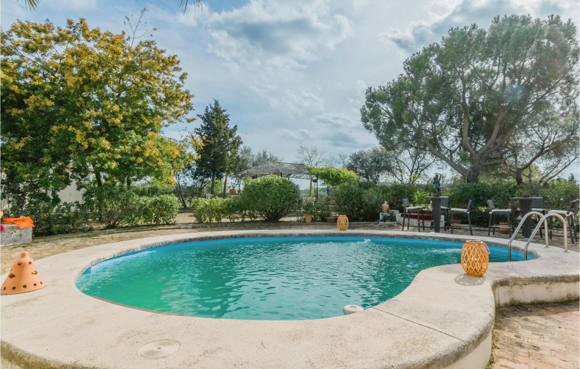 Gorgeous Home In Aldeaquemada With Swimming Pool מראה חיצוני תמונה