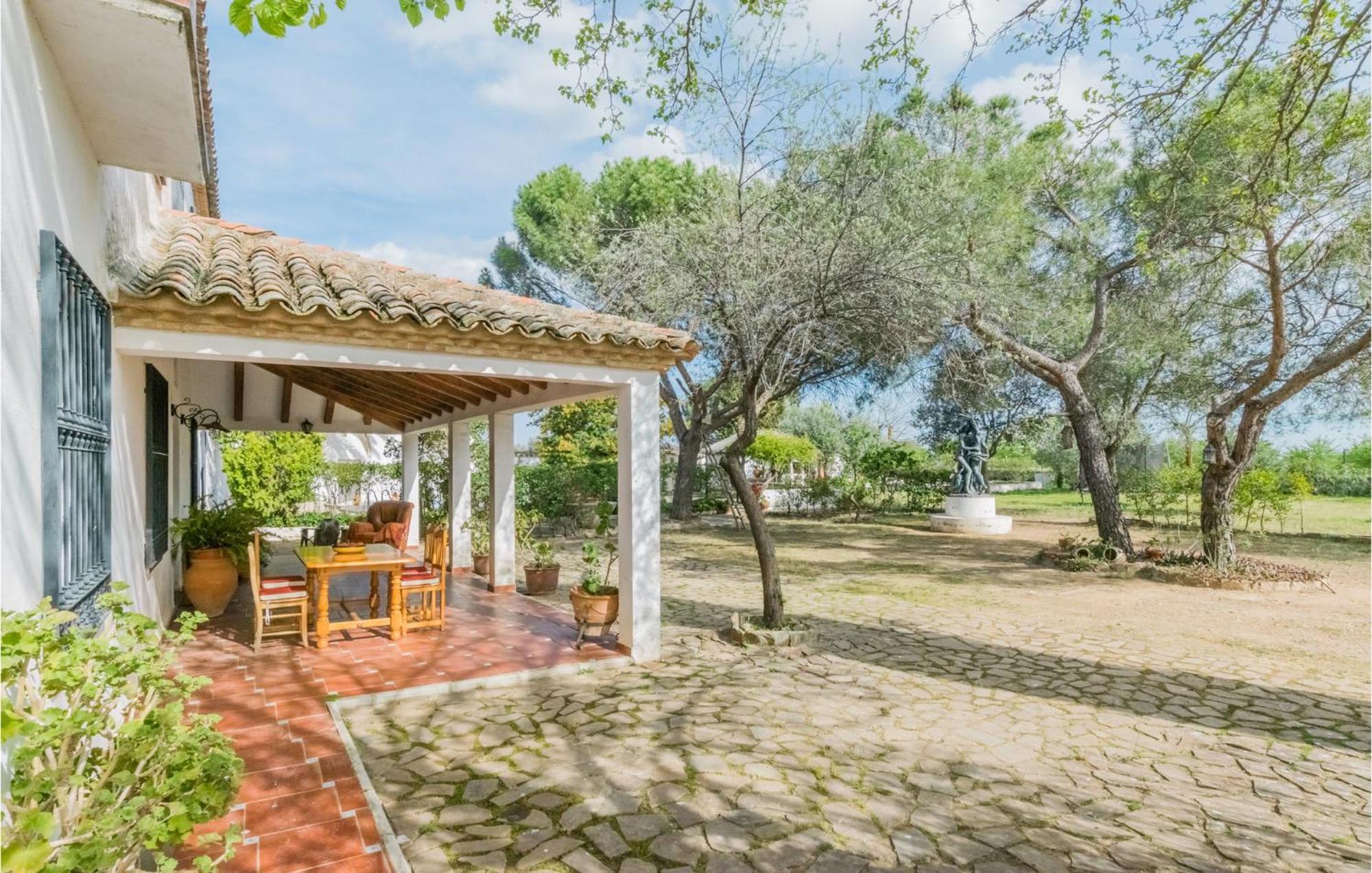Gorgeous Home In Aldeaquemada With Swimming Pool מראה חיצוני תמונה